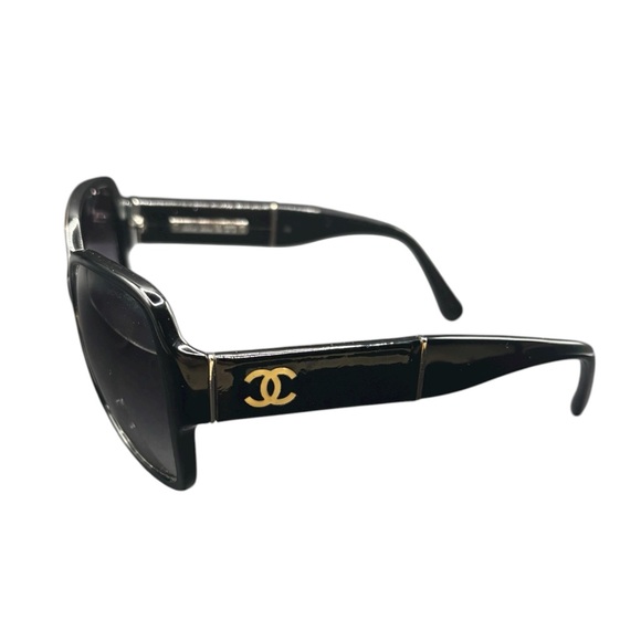 Chanel Oversized Black Sunglasses - Picture 4 of 7